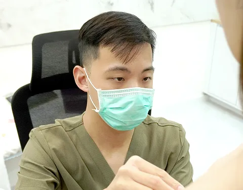 เสริมหน้าอก 03